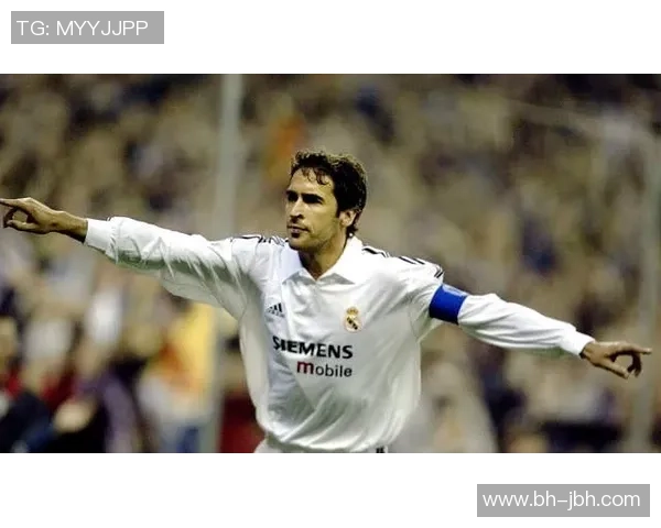 世界足坛最成功的球星是谁 他如何成就辉煌传奇